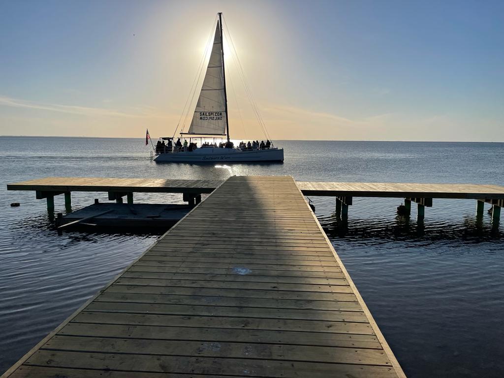 South Padre Island Bayfront luxury condominiums, luxury vacation rentals  Bayfront South Padre Island